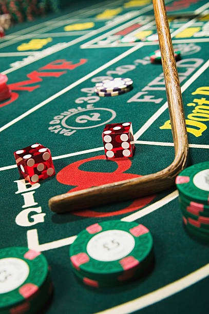 junitoto mobile app interface showing sportsbook and live casino options