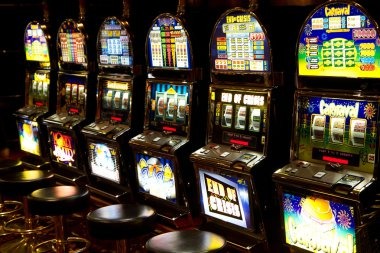 Referral bonus rewards during tournament period